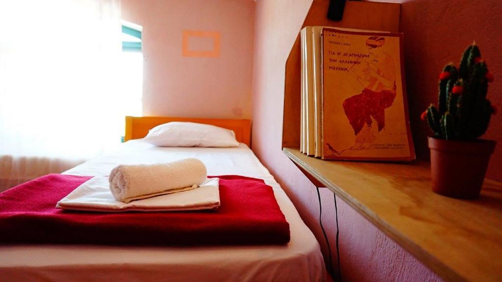 The White Rabbit Guesthouse Eco-Lodge "Cosy Apartment" Psakoúdia Eksteriør bilde